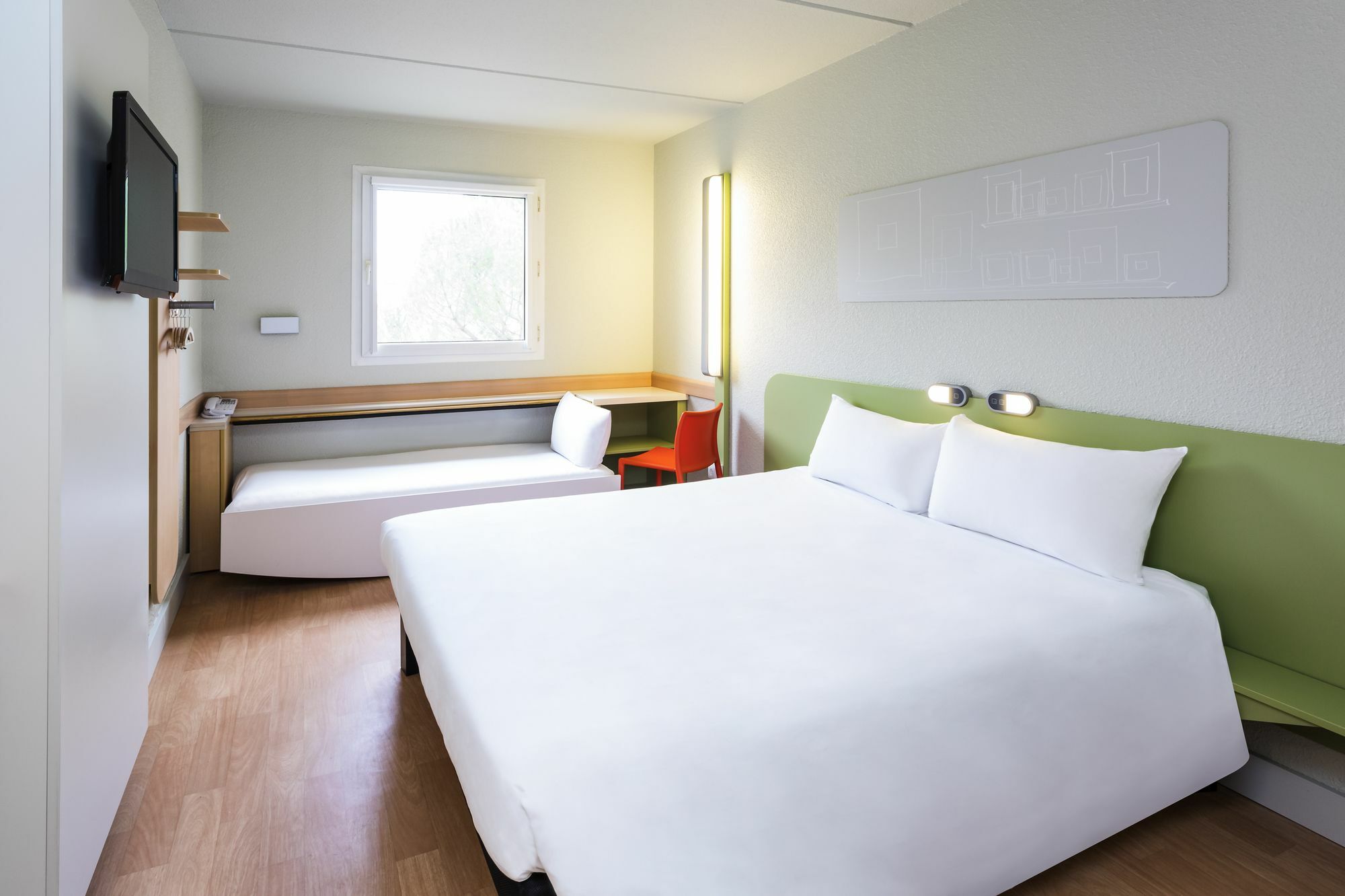 Ibis Budget Madrid Alcorcon Mostoles Exterior photo